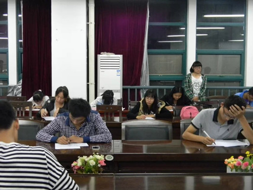 争光什么成语_成语故事图片(3)